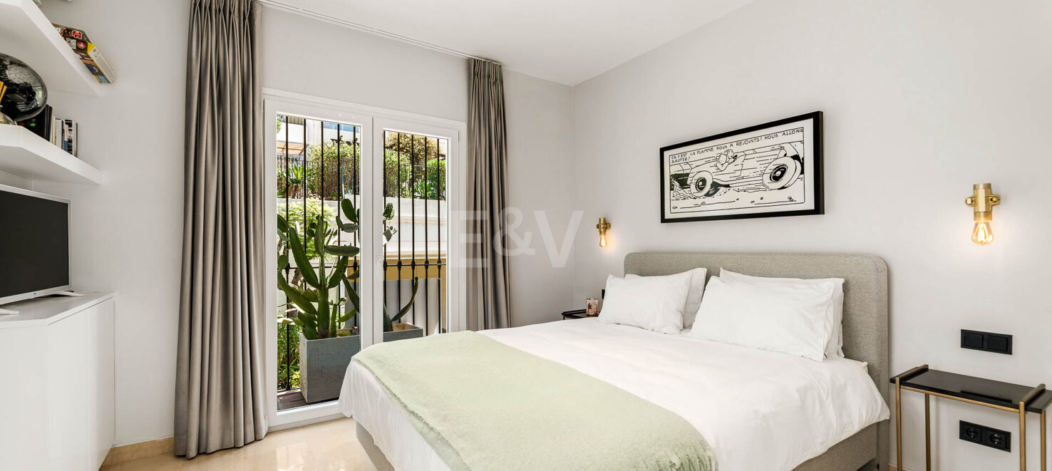 Semi fristående Villa med privat pool, trädgård
