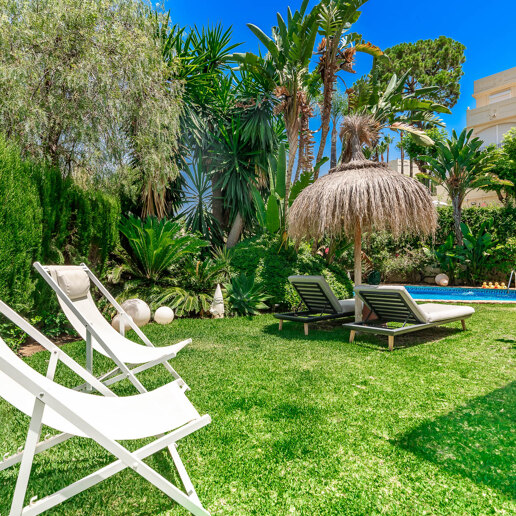 Semi fristående Villa med privat pool, trädgård