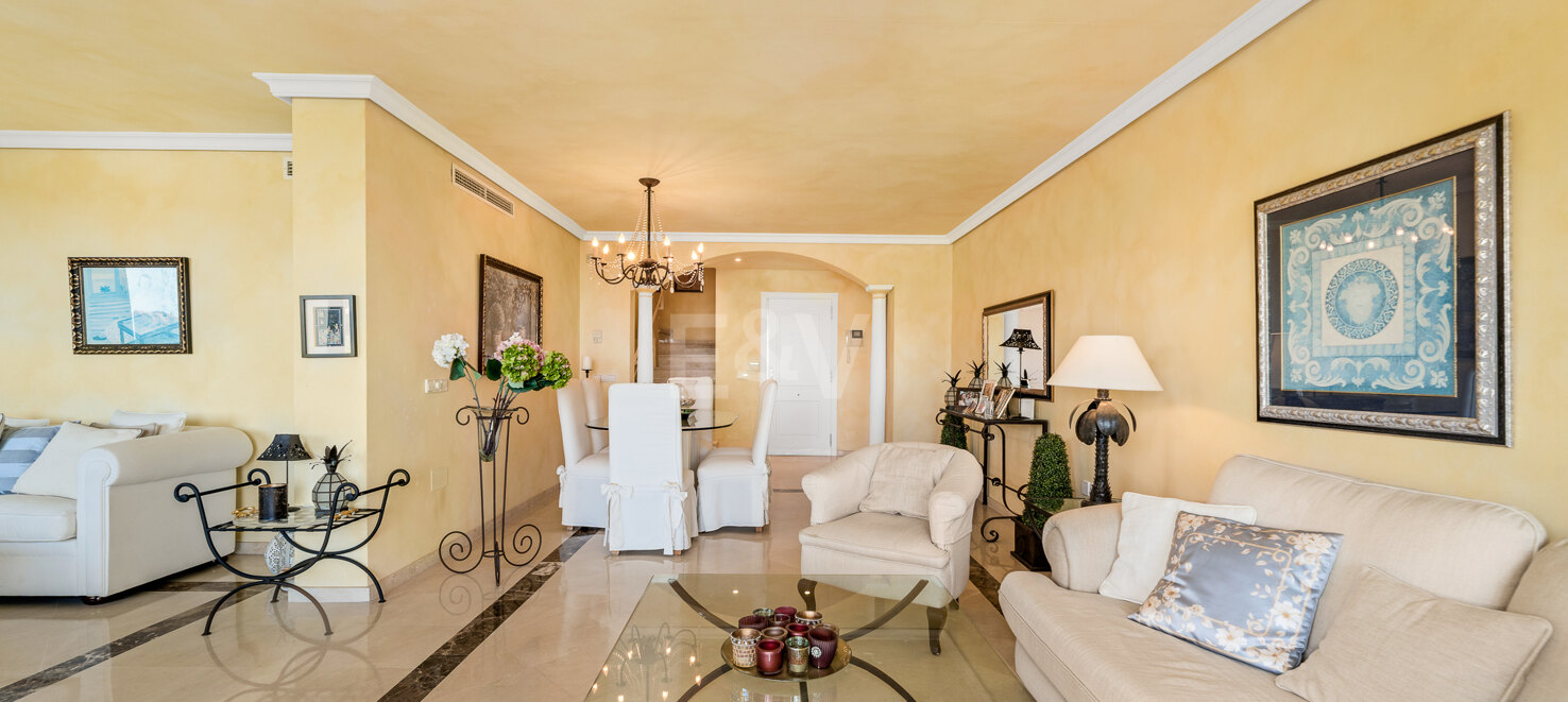 Premium-Duplex-Penthouse mit Meerblick