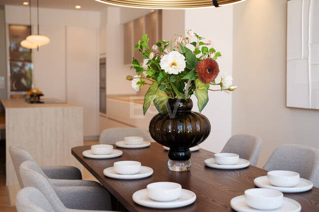 Contemporary Luxury Townhouse Steps from Puente Romano Beach Resort