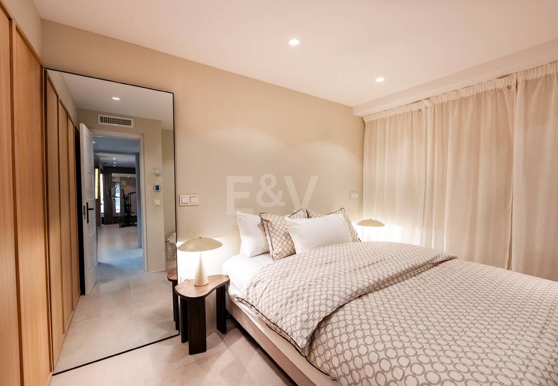 Contemporary Luxury Townhouse Steps from Puente Romano Beach Resort