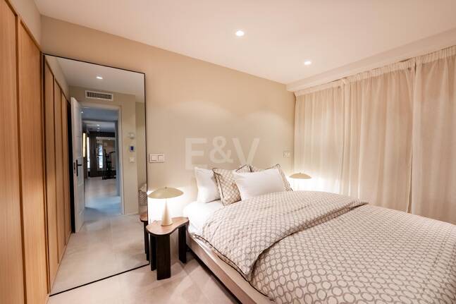 Contemporary Luxury Townhouse Steps from Puente Romano Beach Resort