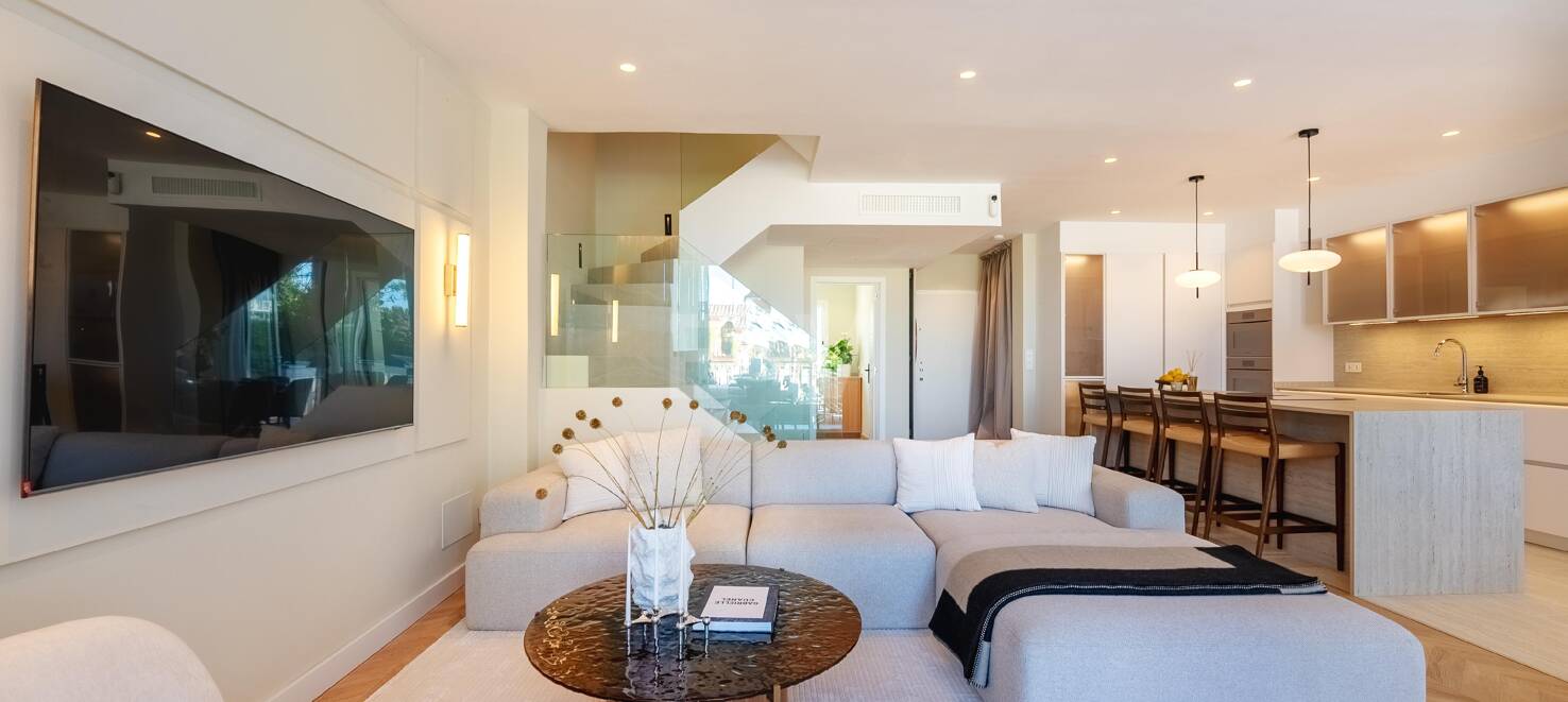 Maison de ville de luxe contemporaine à quelques pas de Puente Romano Beach Resort