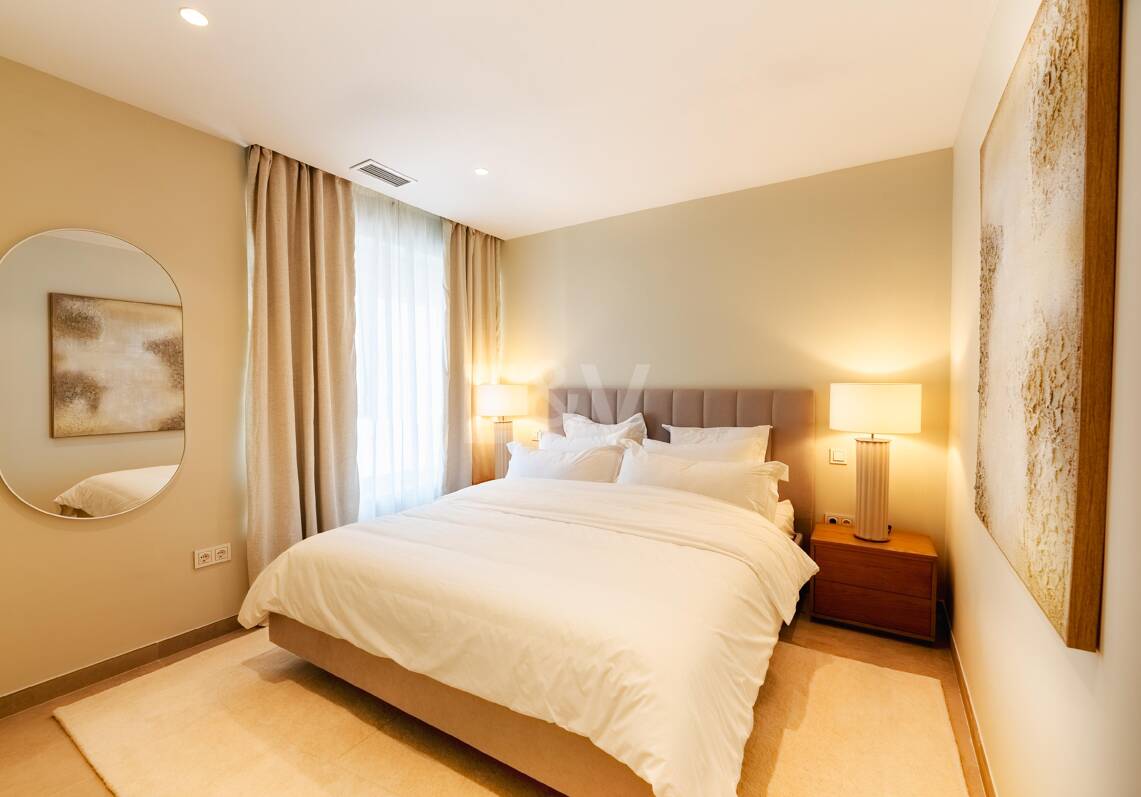 Stylowe współczesne miasta Schody od Puente Romano Beach Resort