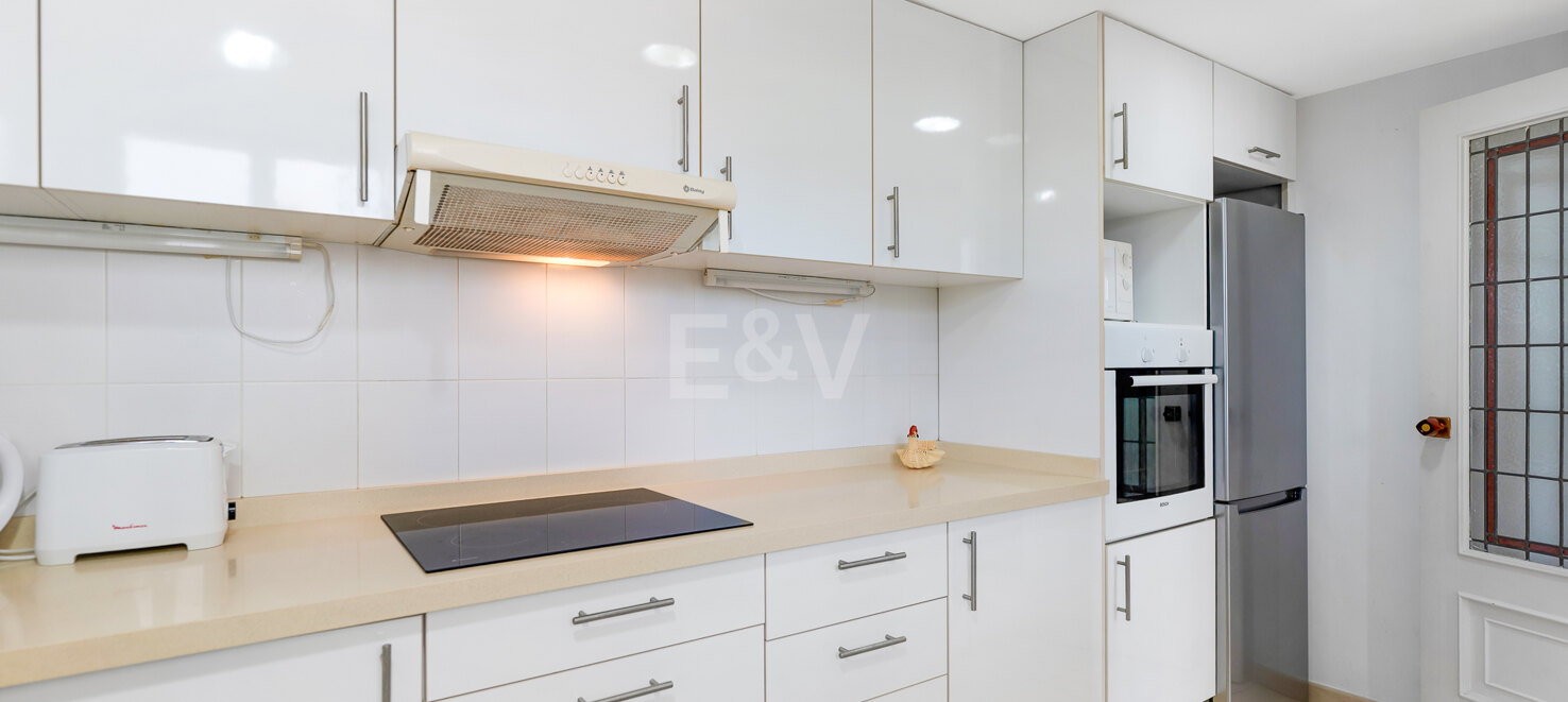 Appartement à vendre en Puerto Banus, Marbella (Toutes les zones)