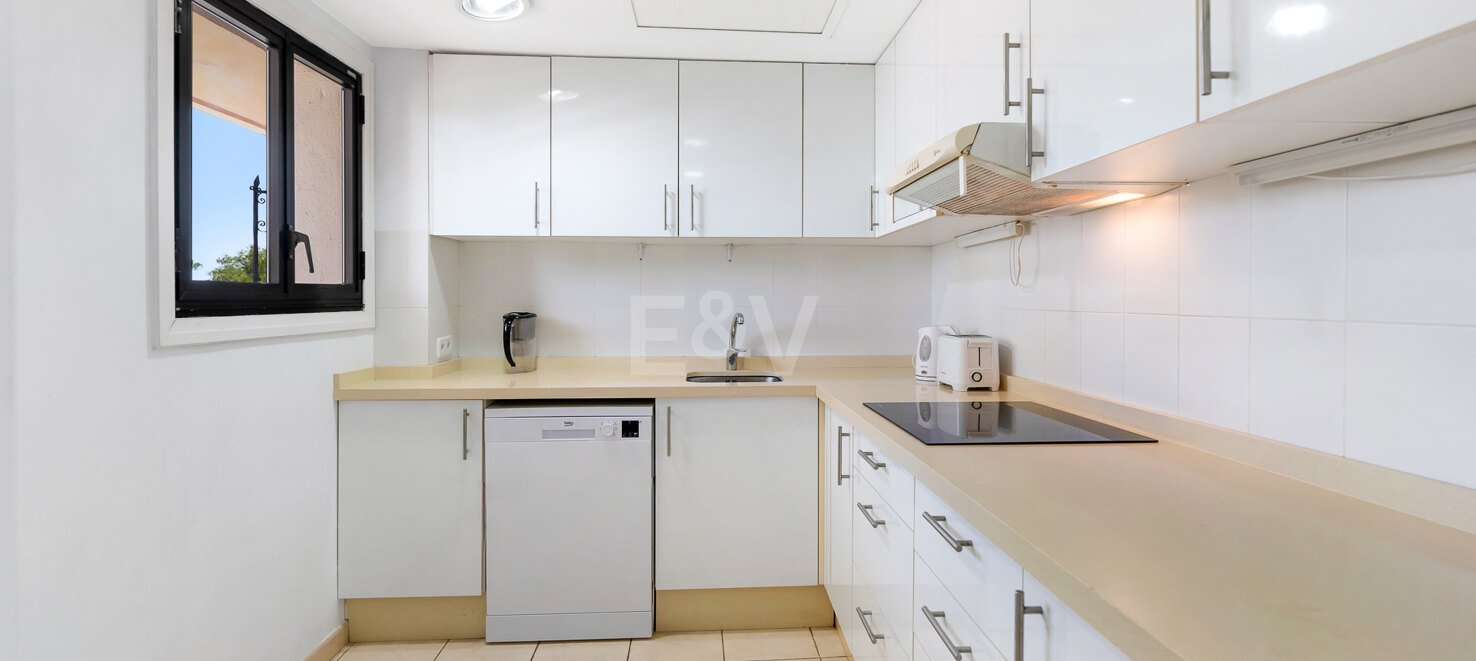 Appartement à vendre en Puerto Banus, Marbella (Toutes les zones)