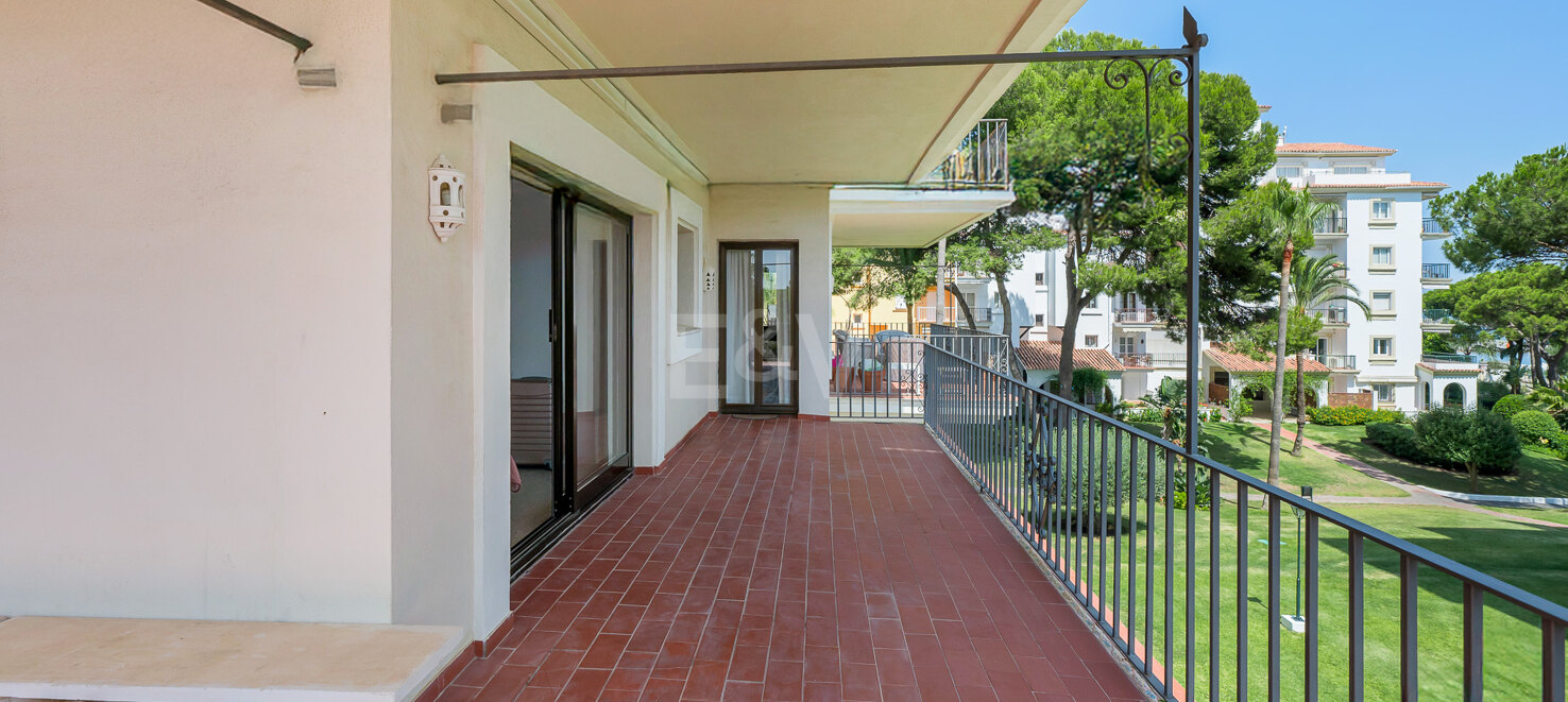 Appartement à vendre en Puerto Banus, Marbella (Toutes les zones)