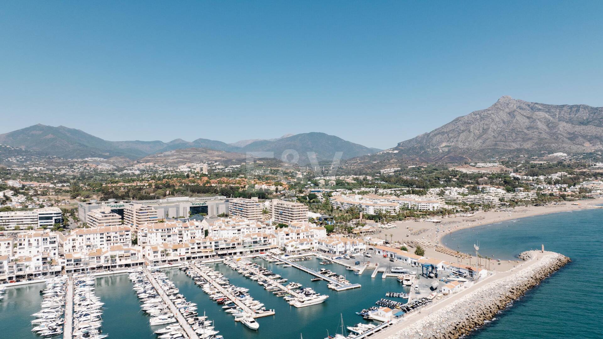 Wohnung Erstlinie Puerto Banús mit Hafenblick