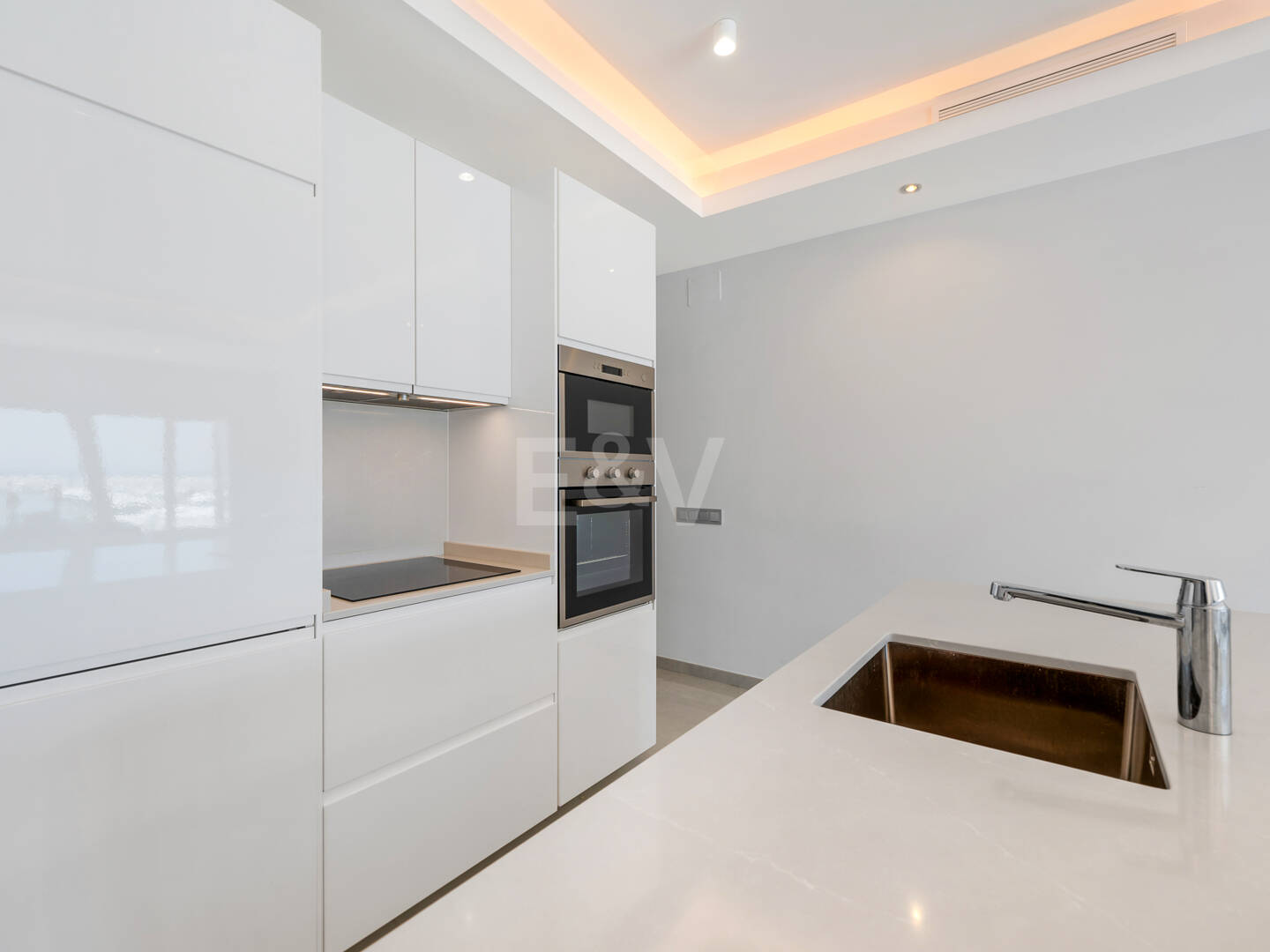 Wohnung Erstlinie Puerto Banús mit Hafenblick