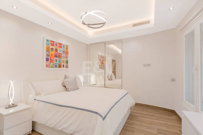 Frontline Puerto Banús – med utsikt över hamnen