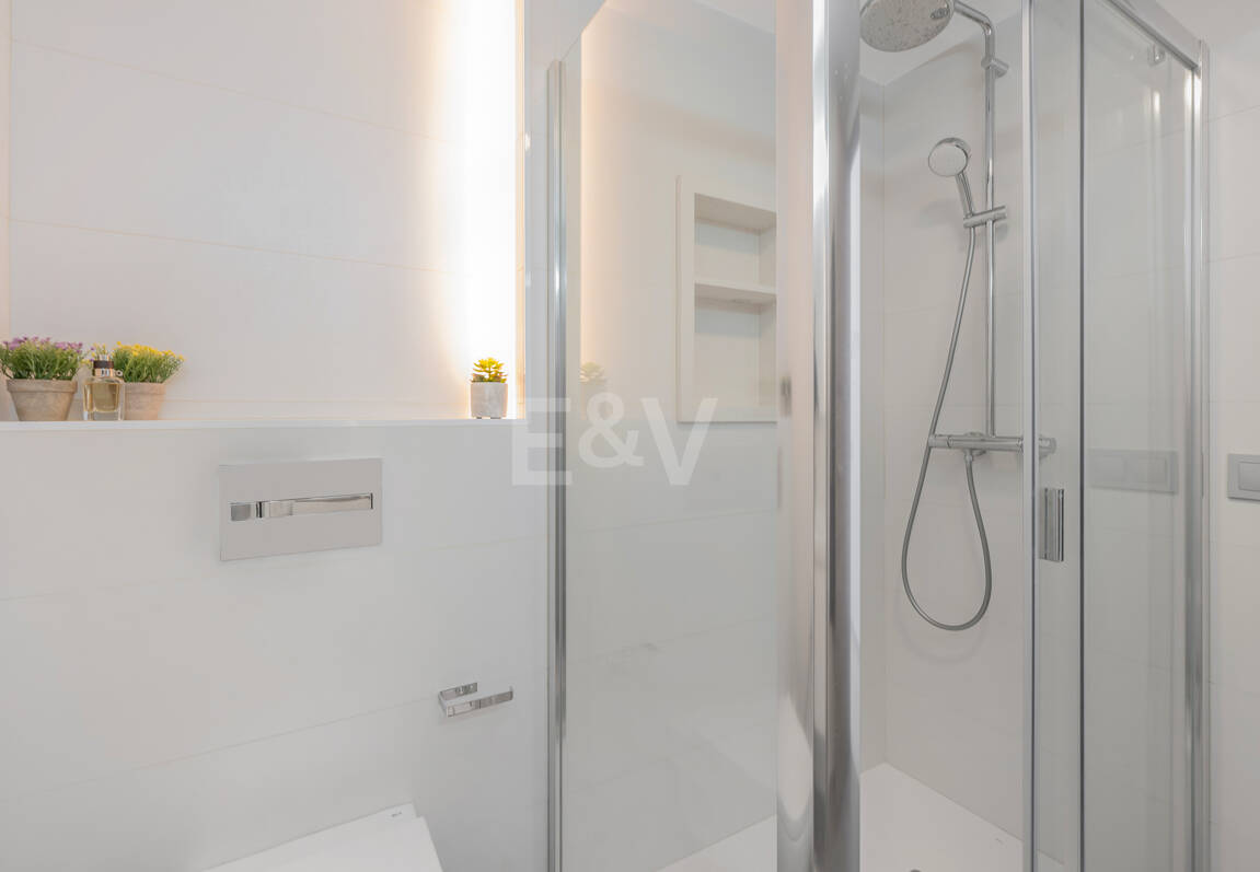 Frontline Puerto Banús – med utsikt över hamnen