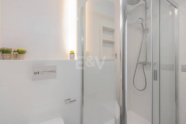 Frontline Puerto Banús – med utsikt över hamnen