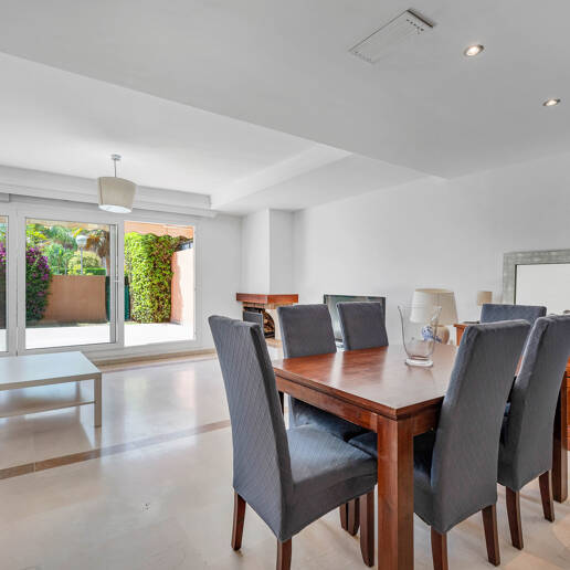 Perfect 5 bedroom Family Home for long term rental on the Beachside of Los Monteros. Available furnished or unfurnished