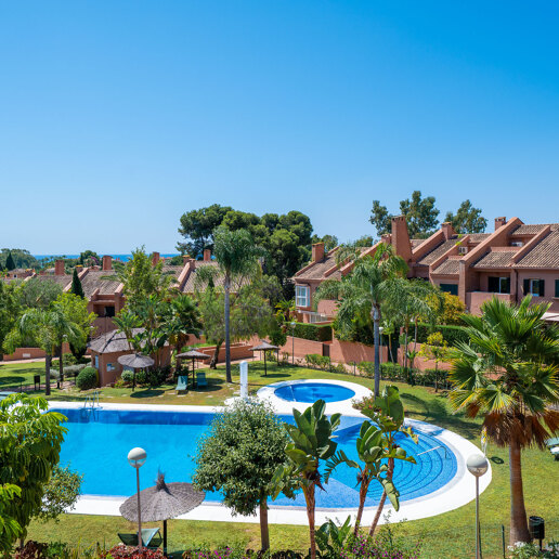 Reihenhaus in Los Monteros Playa zur Ferienvermietung, nur 400 m vom Strand entfernt.