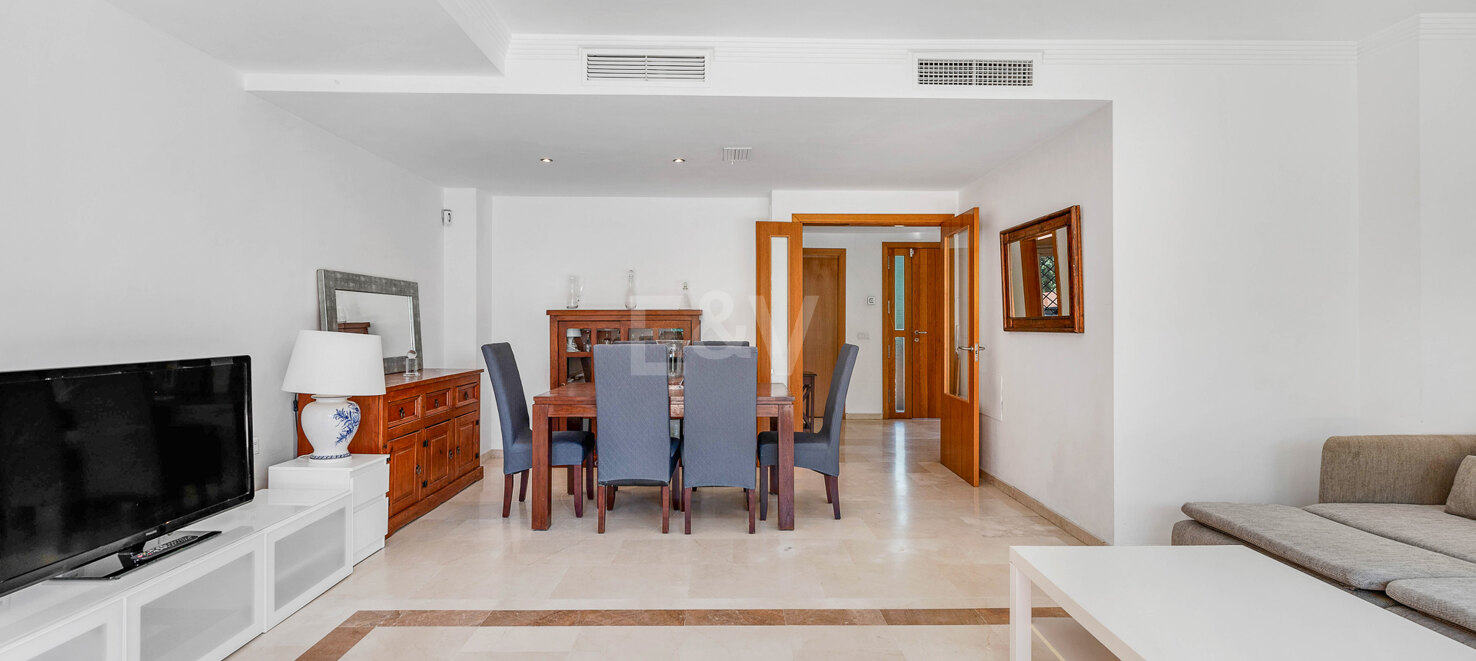 Reihenhaus in Los Monteros Playa zur Ferienvermietung, nur 400 m vom Strand entfernt.