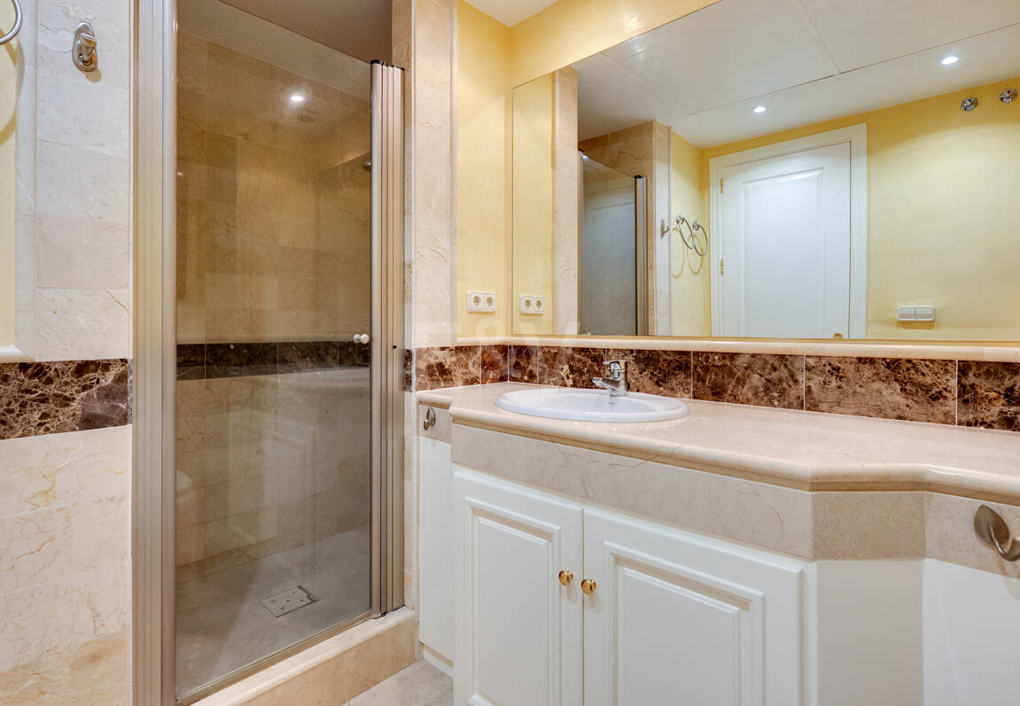 Amplio apartamento con jardín en el prestigioso complejo Greenlife Village, Río Real