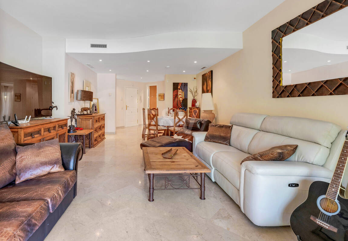 Amplio apartamento con jardín en el prestigioso complejo Greenlife Village, Río Real