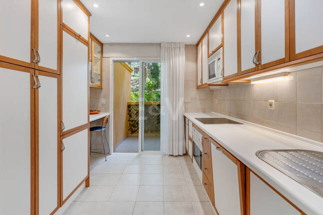 Amplio apartamento con jardín en el prestigioso complejo Greenlife Village, Río Real