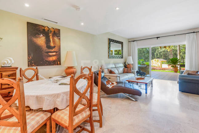 Amplio apartamento con jardín en el prestigioso complejo Greenlife Village, Río Real