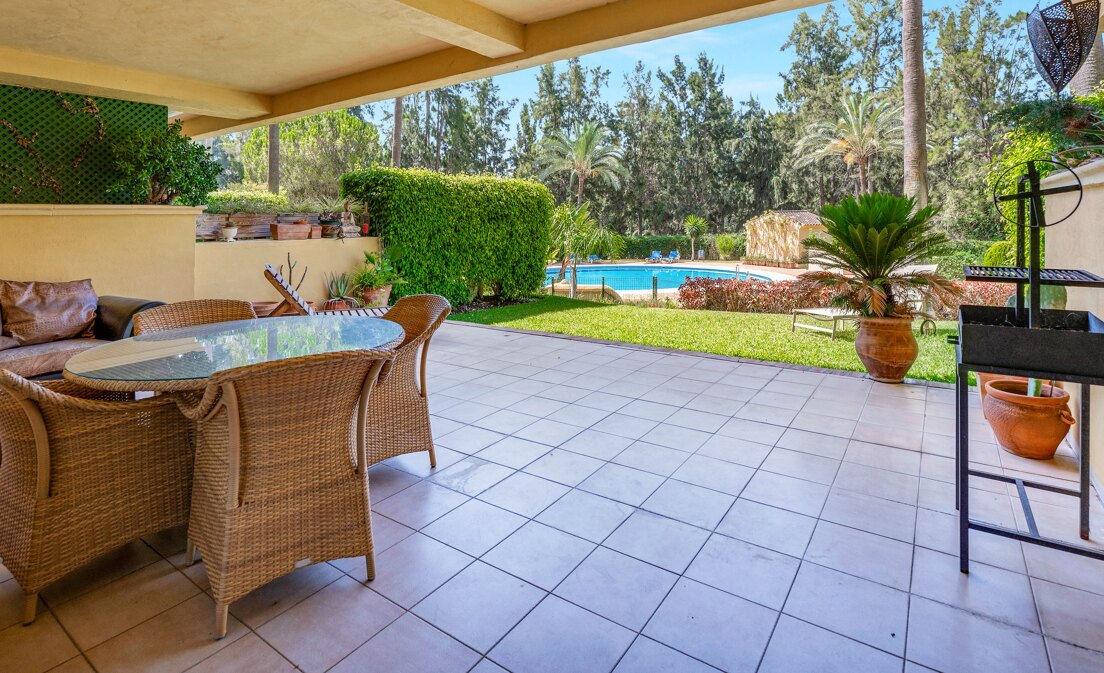 Spacious Garden Apartment in Prestigious Greenlife Village, Río Real