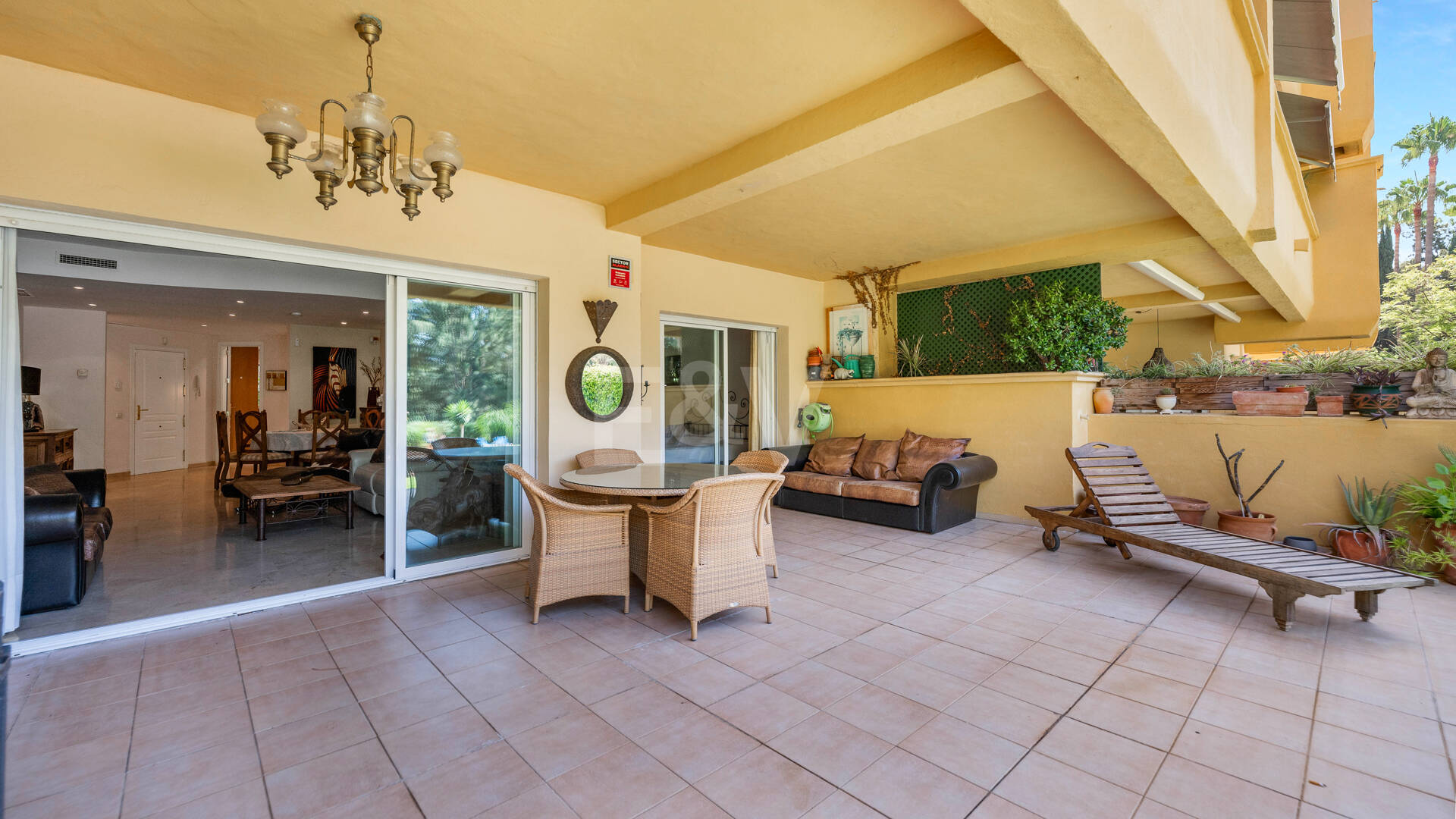 Amplio apartamento con jardín en el prestigioso complejo Greenlife Village, Río Real