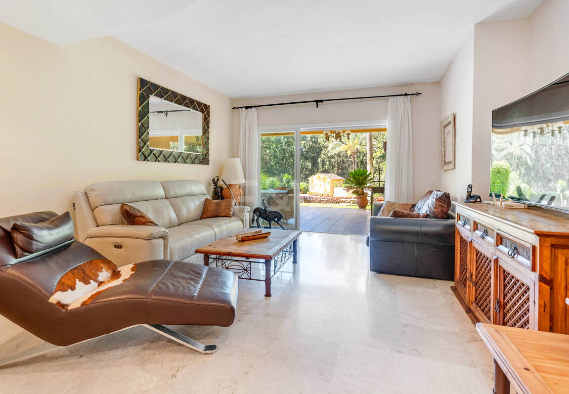 Amplio apartamento con jardín en el prestigioso complejo Greenlife Village, Río Real