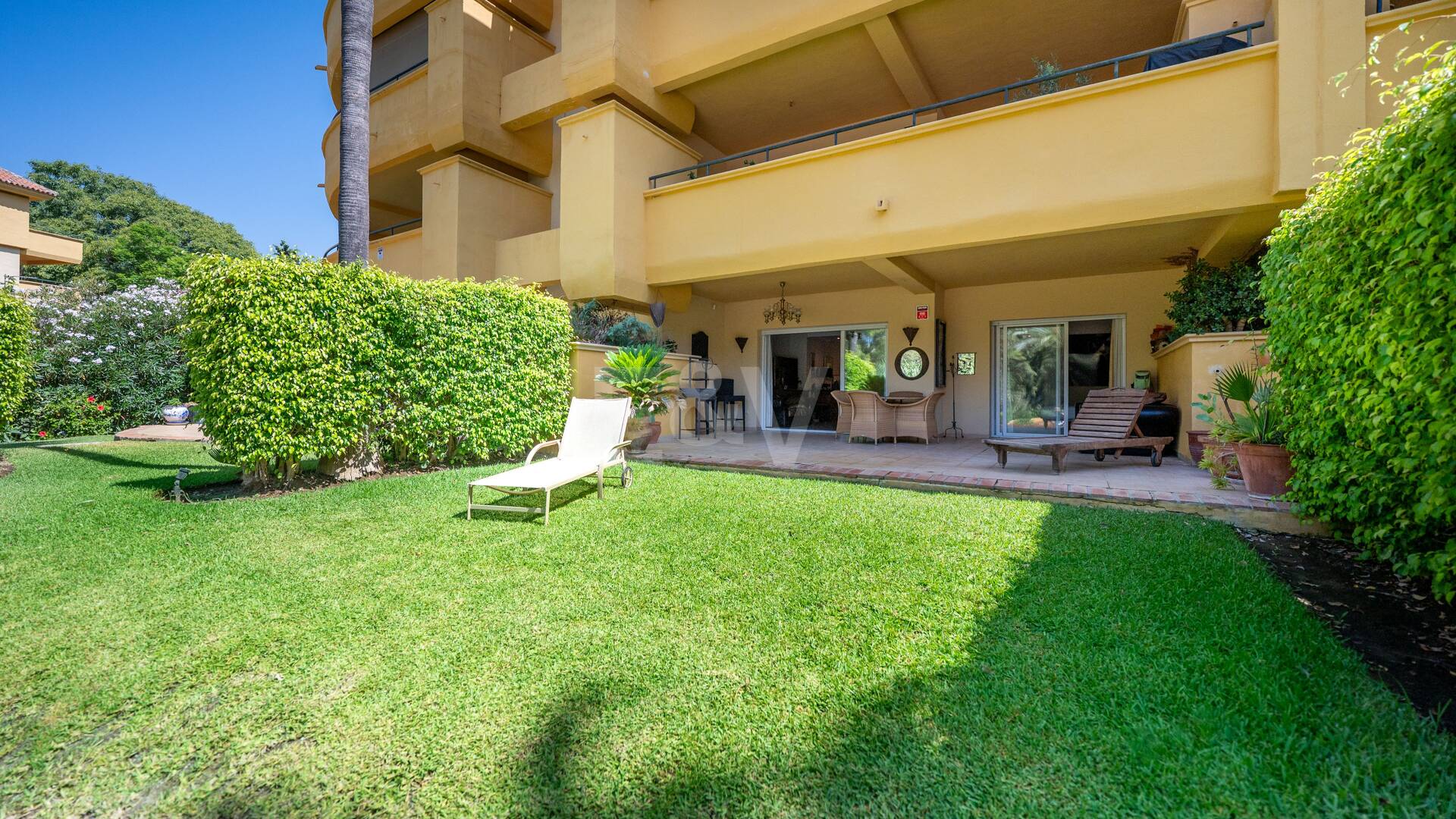 Amplio apartamento con jardín en el prestigioso complejo Greenlife Village, Río Real