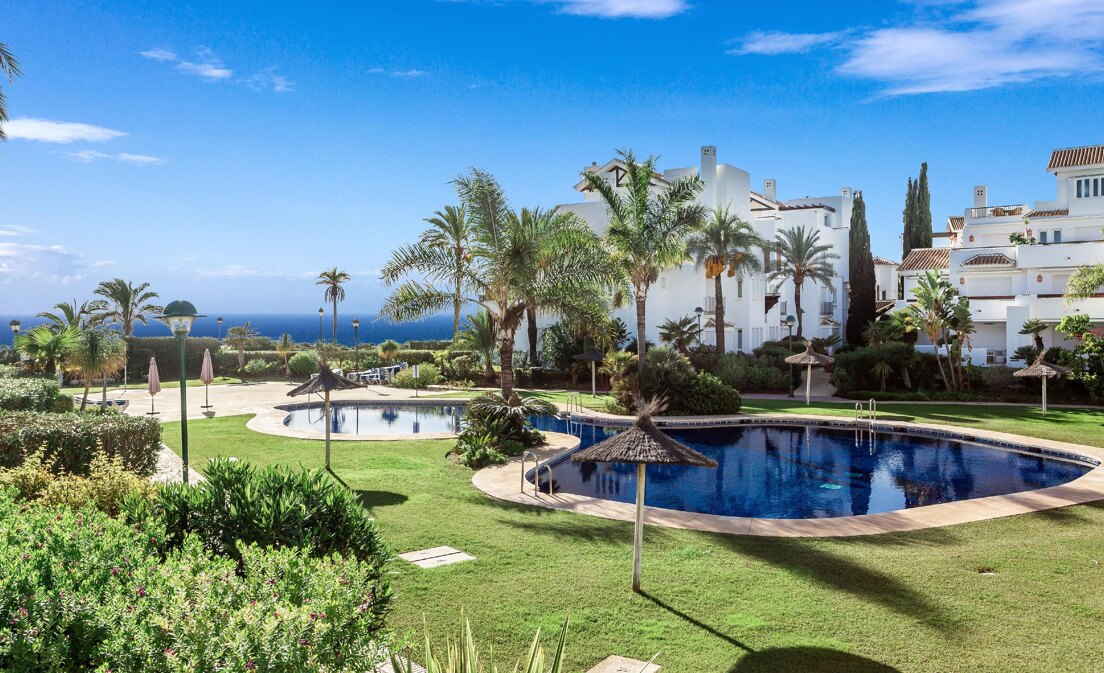 Beachfront Apartment with Garden in Los Monteros, East Marbella