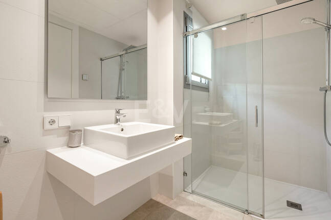 Luxury Garden Apartment dans une communauté exclusive avec des équipements premium