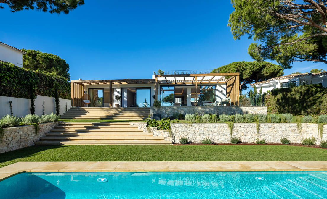 Villa Alborán: Design andalou moderne en Elviria