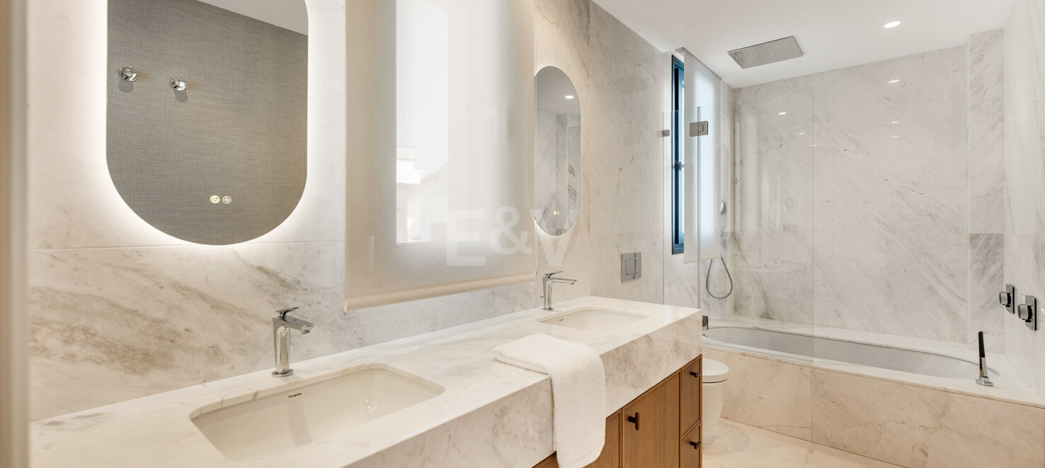 Villa Alborán: Design andalou moderne en Elviria