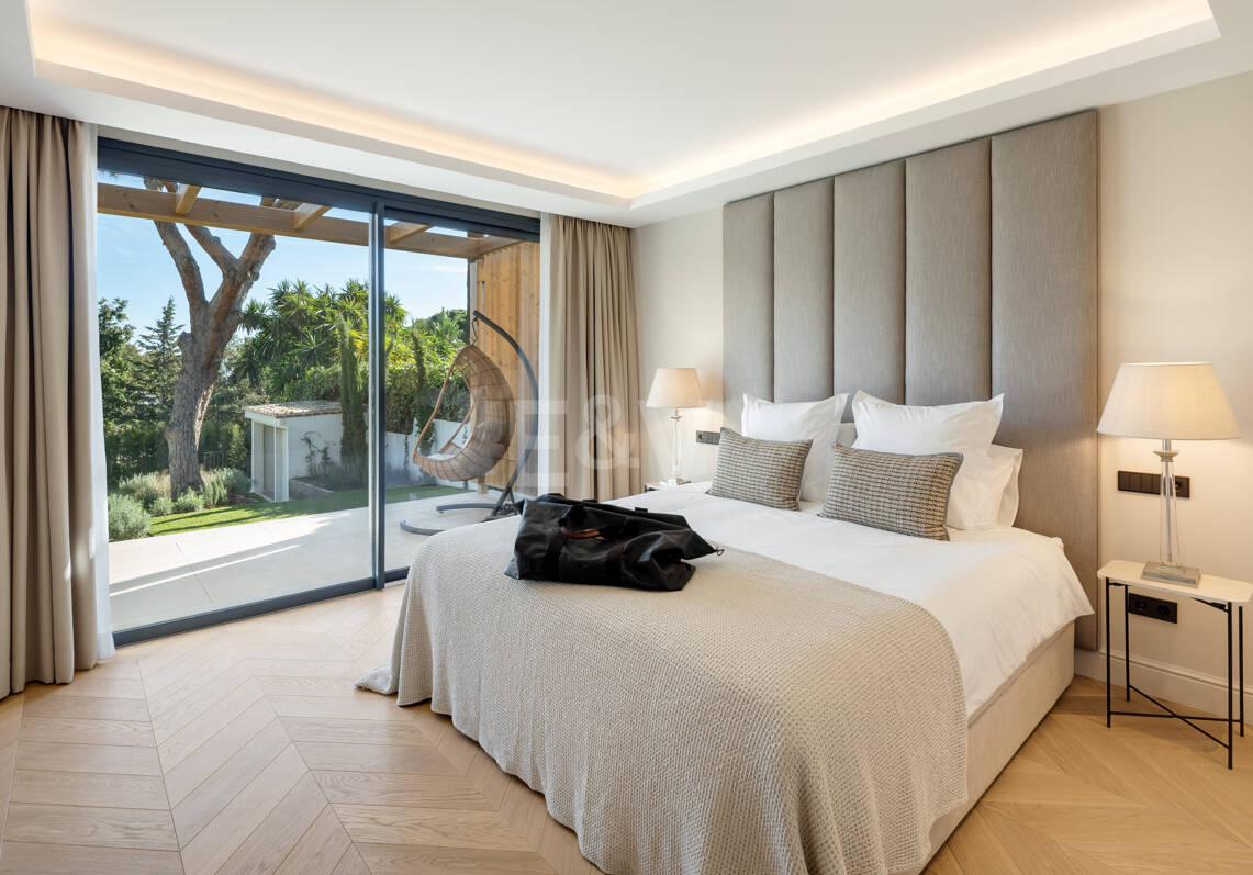 Villa Alborán: Design andalou moderne en Elviria