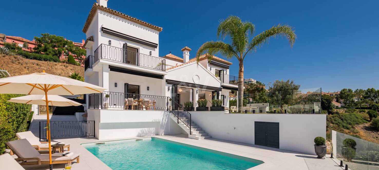 Lyxfamilj Villa med panoramautsikt över havet