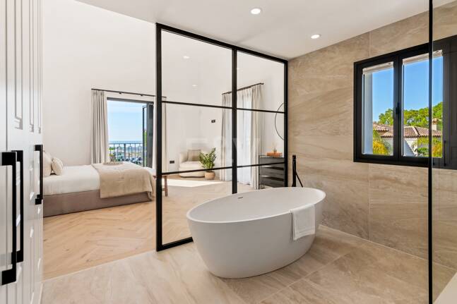 Luksusowa willa z panoramicznym widokiem na morze