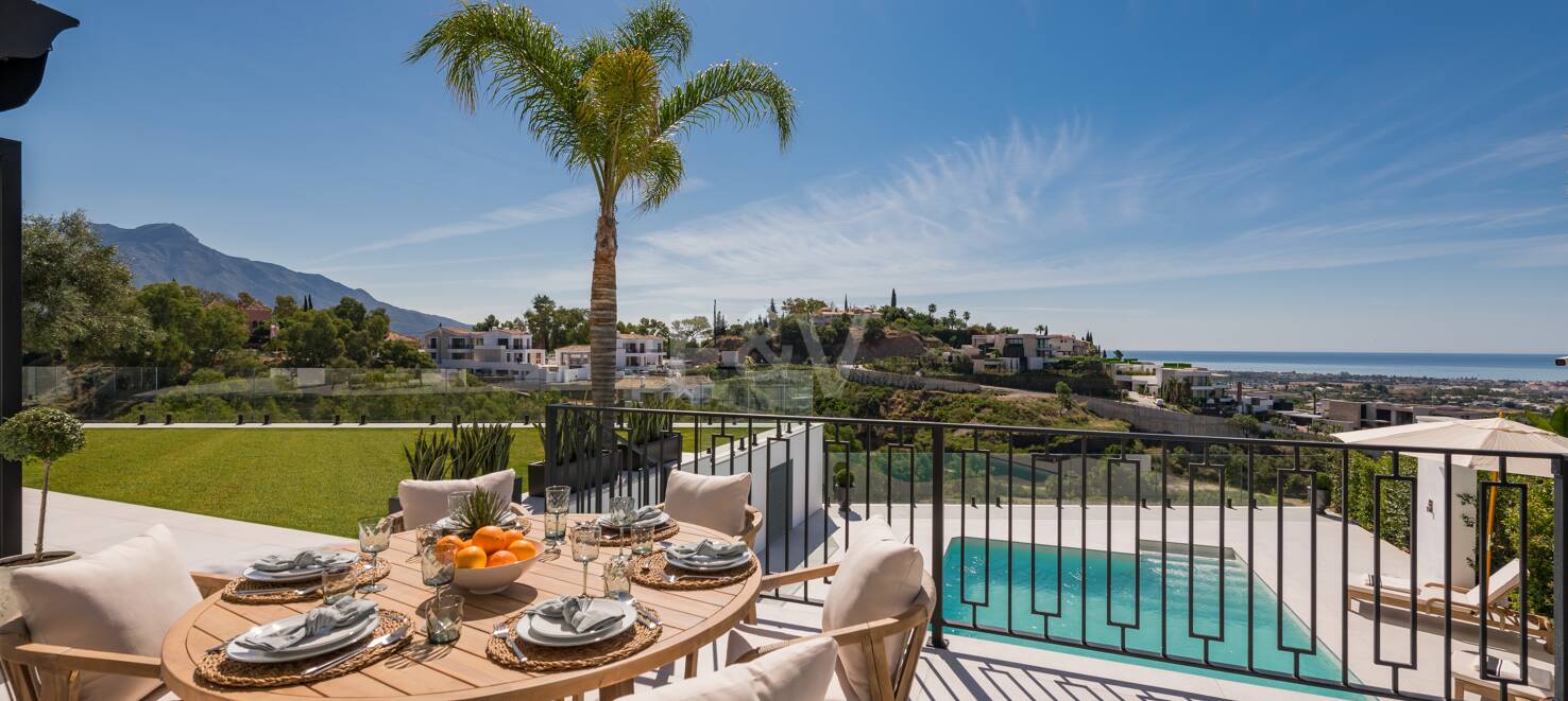 Lyxfamilj Villa med panoramautsikt över havet