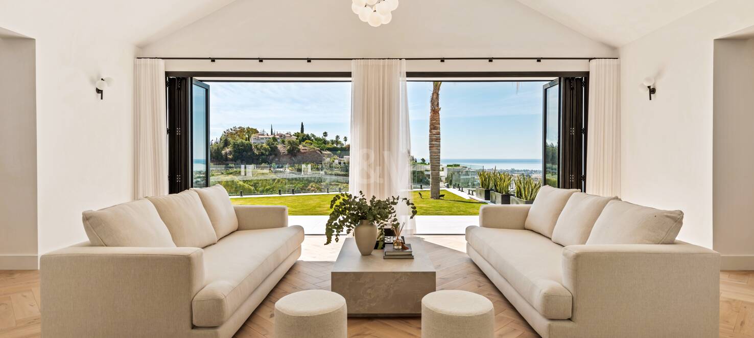 Lyxfamilj Villa med panoramautsikt över havet
