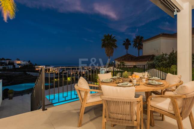 Luksusowa willa z panoramicznym widokiem na morze