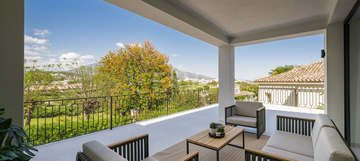 Spektakularnie stylowa willa obok golfa z pięknymi obszarami rozrywki