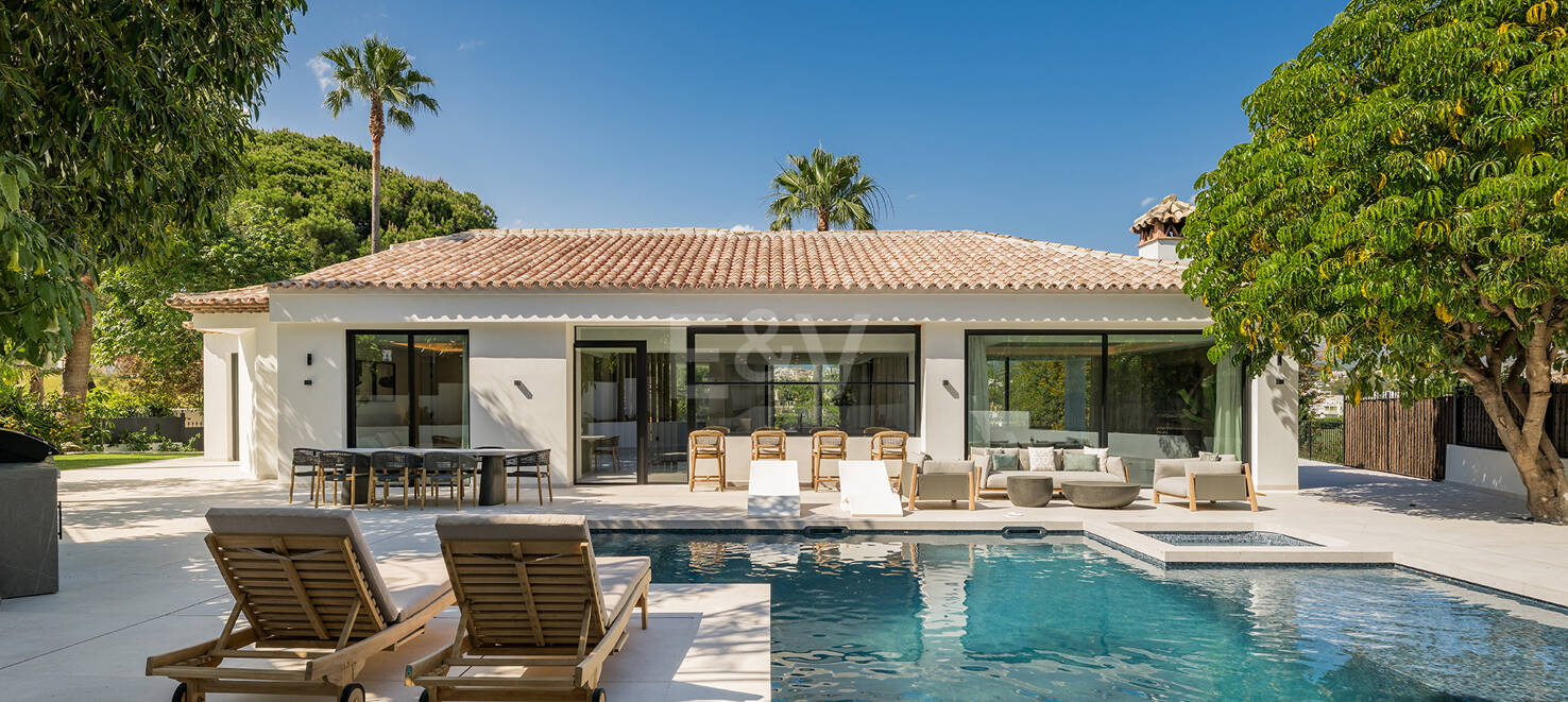 Spektakularnie stylowa willa obok golfa z pięknymi obszarami rozrywki