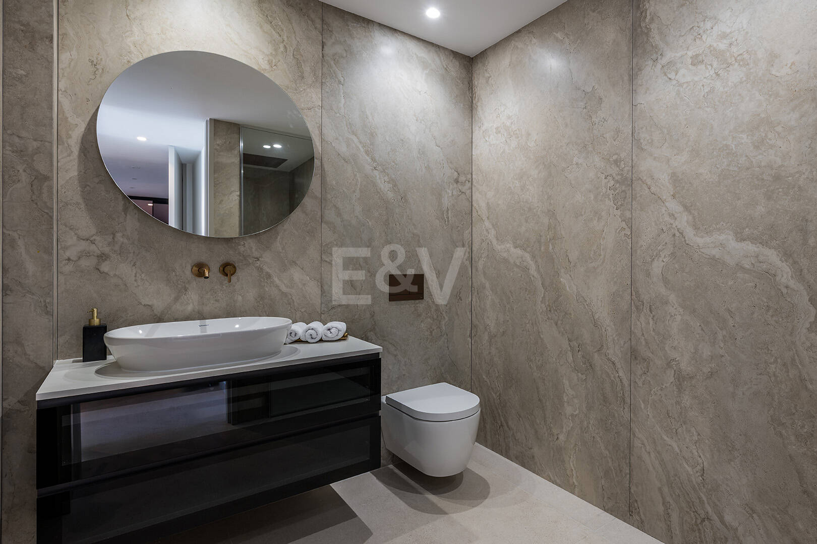 Spectacularly stylish villa next to the golf with beautiful entertainment areas