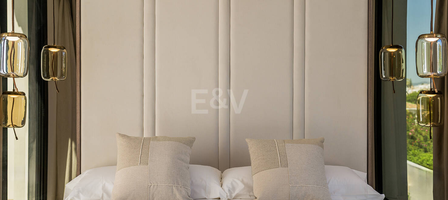 Spektakularnie stylowa willa obok golfa z pięknymi obszarami rozrywki