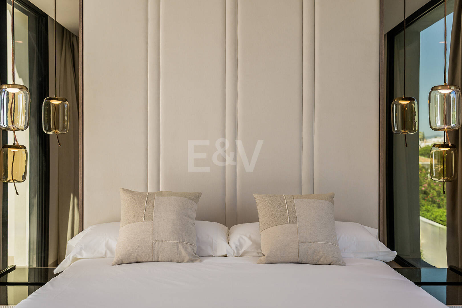 Spectacularly stylish villa next to the golf with beautiful entertainment areas