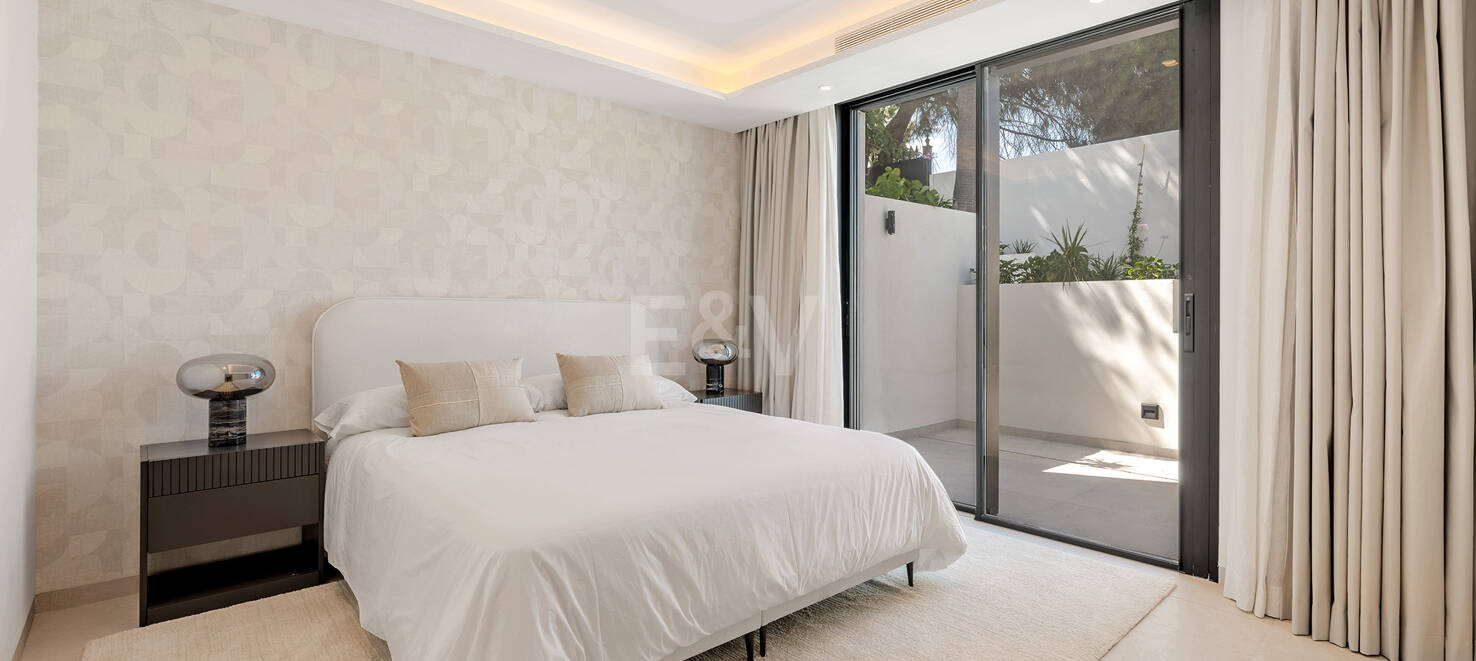 Spektakularnie stylowa willa obok golfa z pięknymi obszarami rozrywki