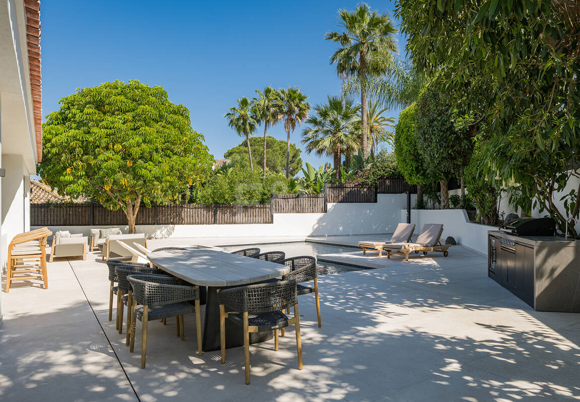 Spectacularly stylish villa next to the golf with beautiful entertainment areas