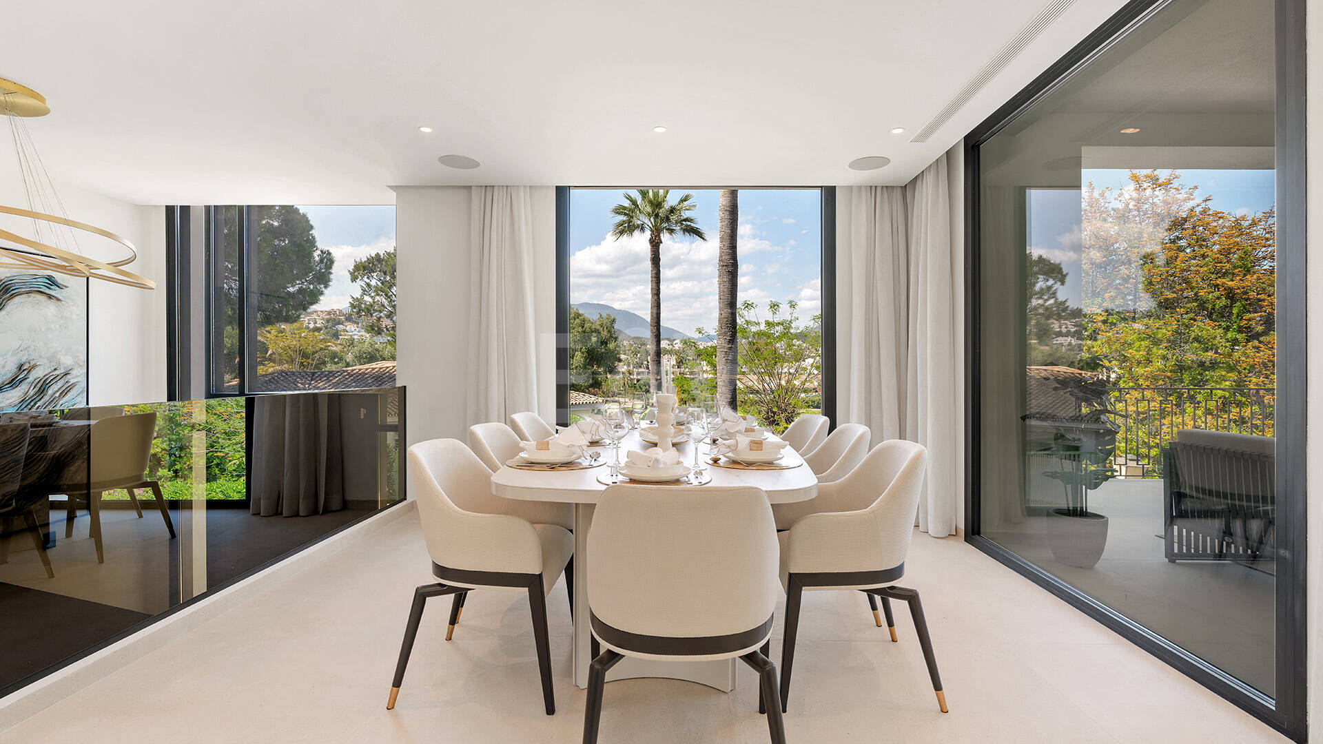 Spectacularly stylish villa next to the golf with beautiful entertainment areas