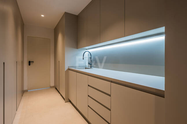 Spectacularly stylish villa next to the golf with beautiful entertainment areas