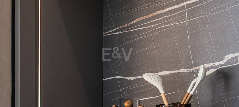 Spektakularnie stylowa willa obok golfa z pięknymi obszarami rozrywki