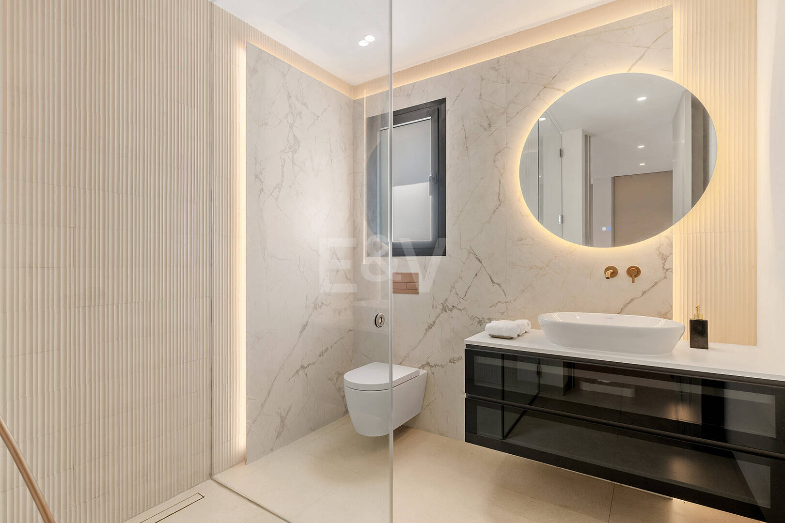 Spectacularly stylish villa next to the golf with beautiful entertainment areas