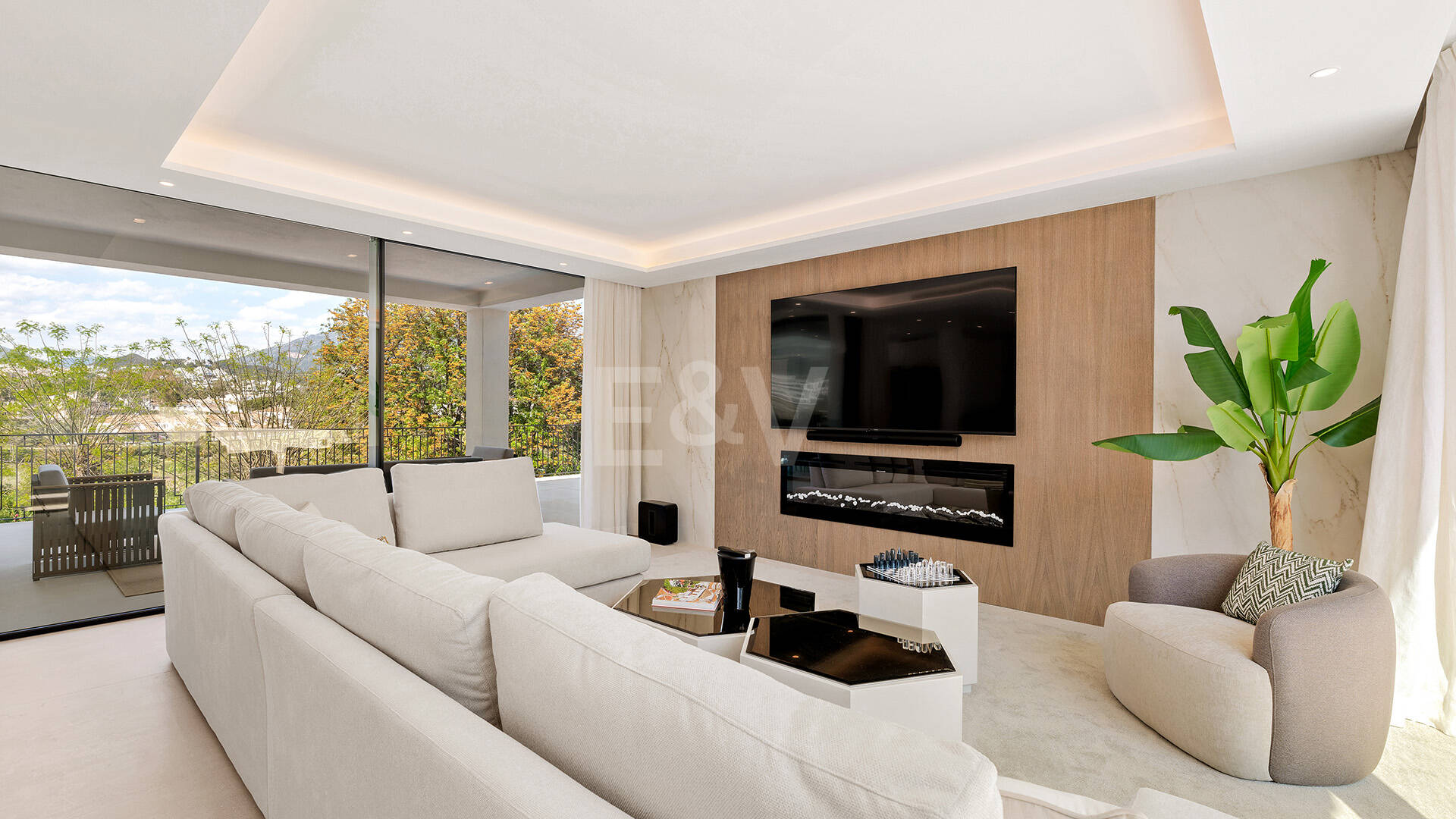 Spectacularly stylish villa next to the golf with beautiful entertainment areas