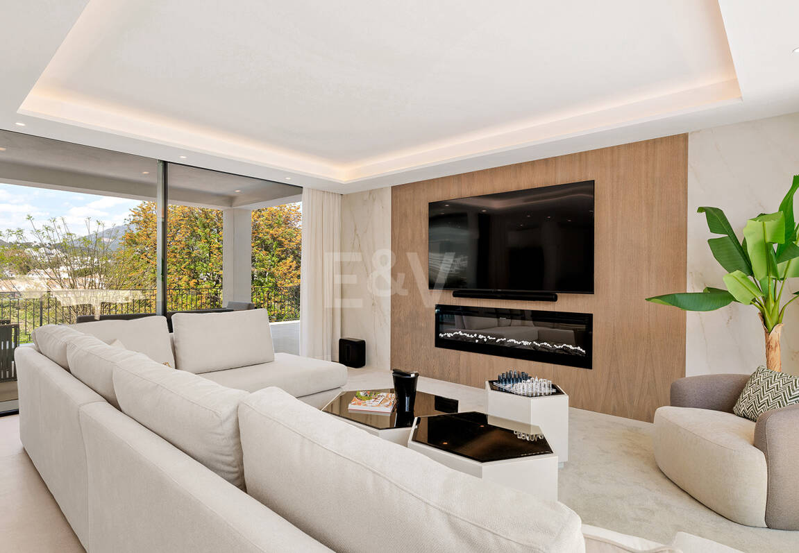 Spectacularly stylish villa next to the golf with beautiful entertainment areas